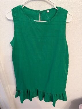 Green sleeveless dress